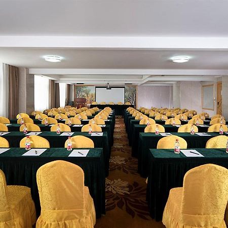 Vienna Hotel Hainan Oriental Avenue Dongfang Екстериор снимка