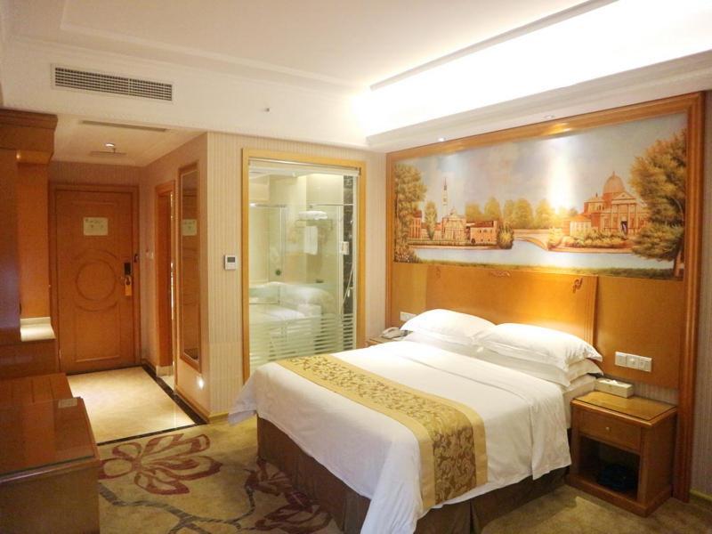 Vienna Hotel Hainan Oriental Avenue Dongfang Екстериор снимка